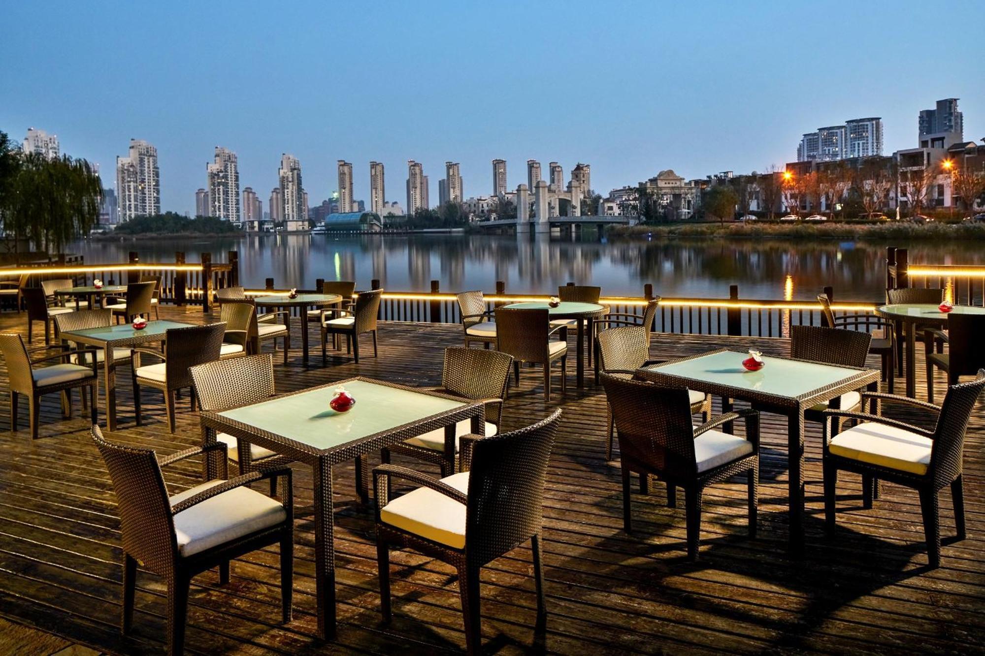 Crowne Plaza Tianjin Meijiangnan By Ihg Екстериор снимка